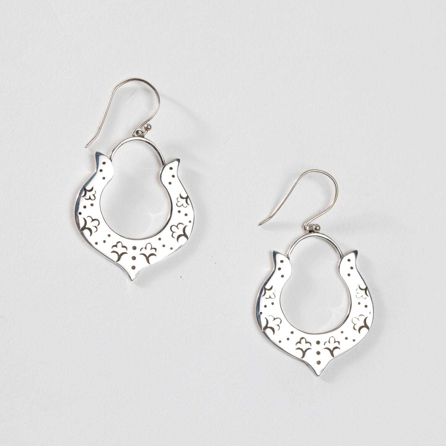 Sterling Silver Sarong Pattern Earring