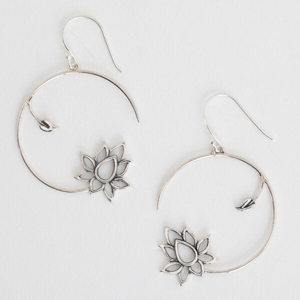 Sterling Silver Lotus and Leaf Earring